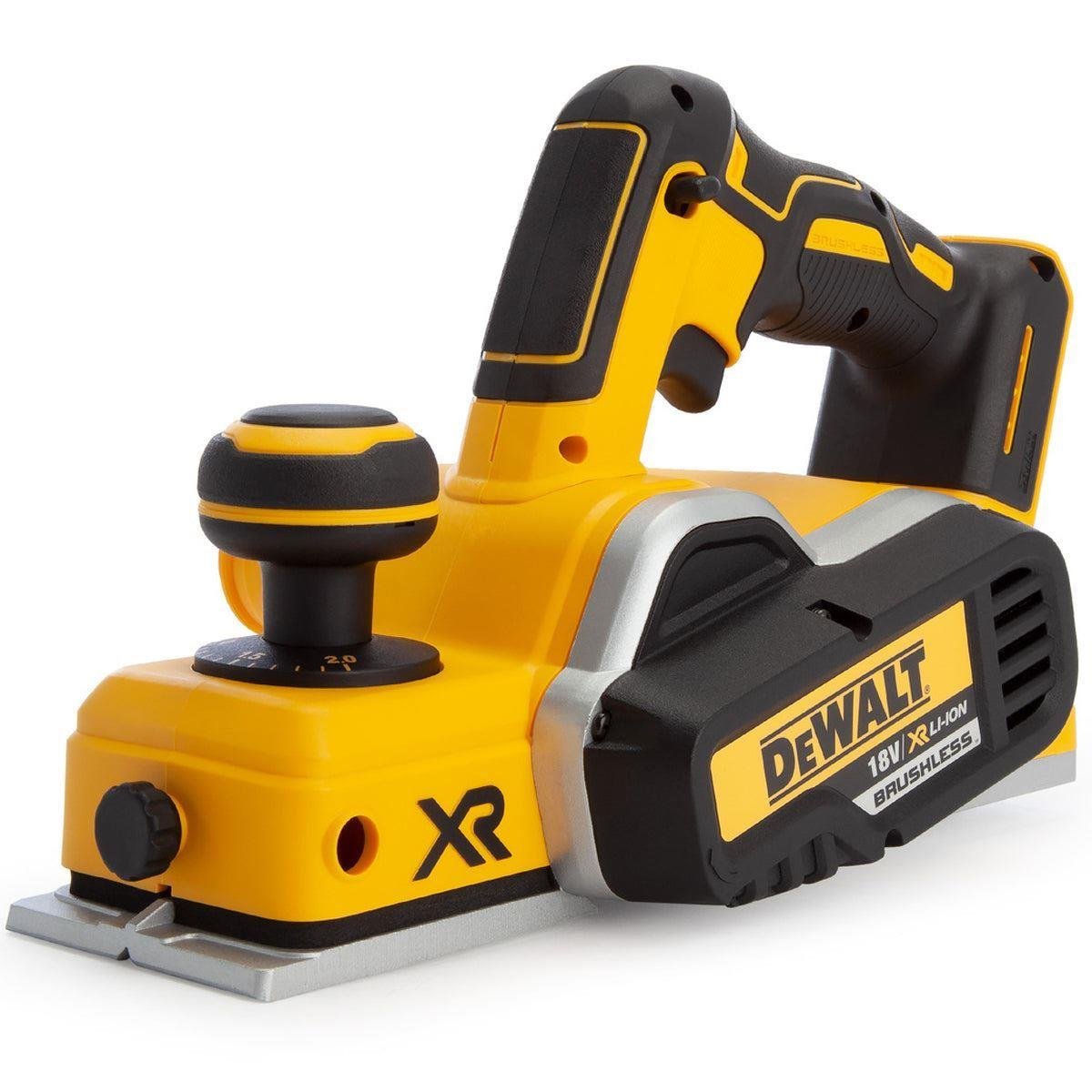 18V Cordless 12-Piece Power Tool Kit with 4 x Batteries & Charger incl. Jobsite Radio