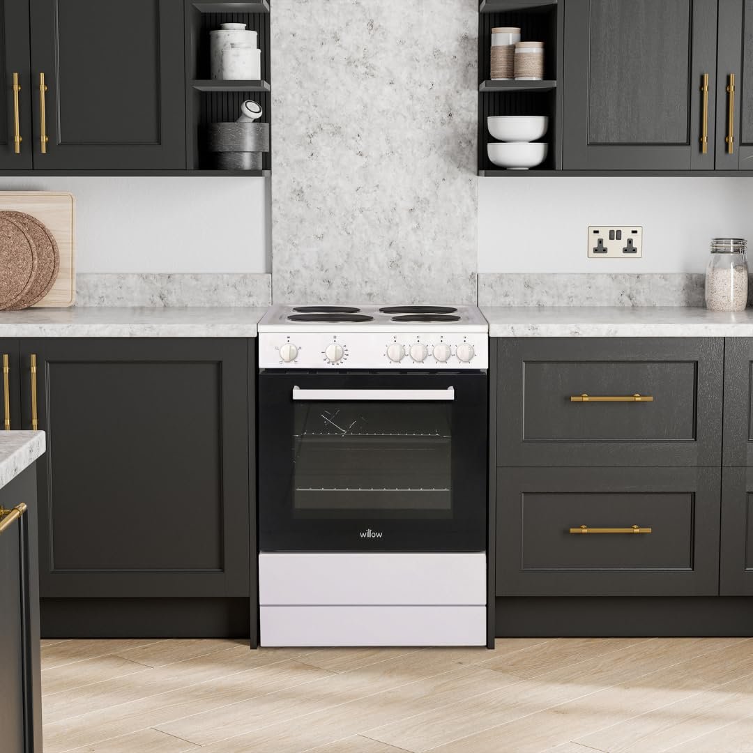 Cooker oven interior with lamp
