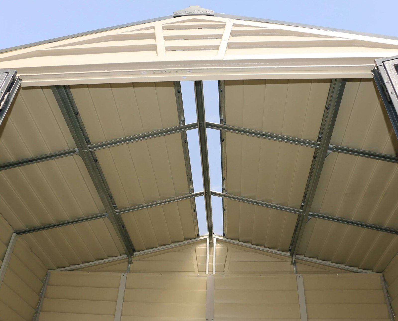 StoreMax Plus skylight roof detail